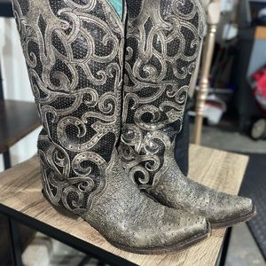 Corral boots